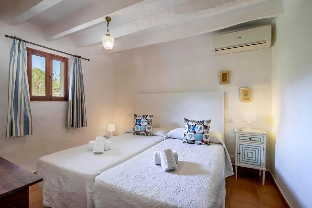 Villa Between Pollensa Old Town And Port Pollensa By Renthousing Pollenca